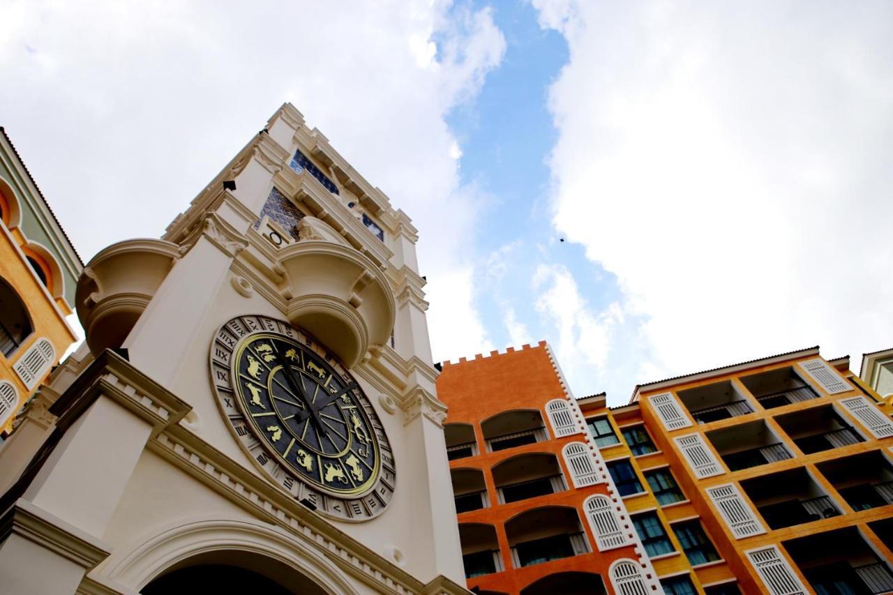 Venetian Poseidon Pool Hotel Pantai Jomtien Bagian luar foto