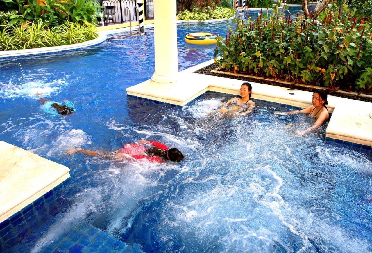 Venetian Poseidon Pool Hotel Pantai Jomtien Bagian luar foto